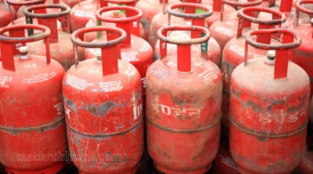 मंहगाई की मार : पेट्रोल, डीजल, LPG की कीमत अब और बढ़ेगी, सरकार ने रसोई गैस पर सब्सिडी खत्म की