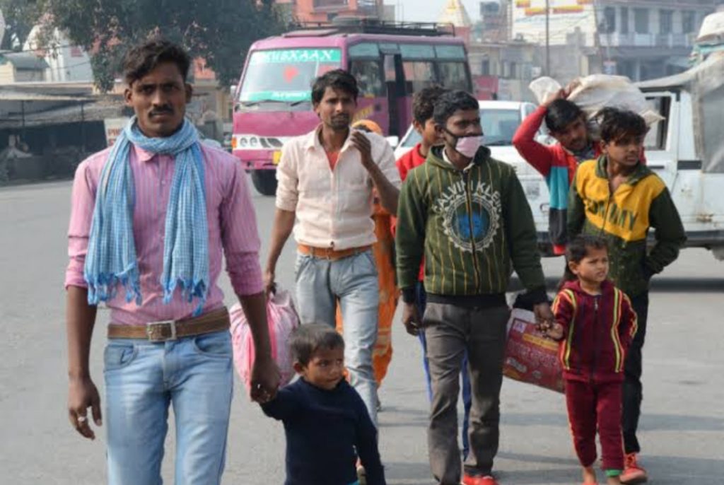 Migrant laborers started coming back from Jammu and Kashmir