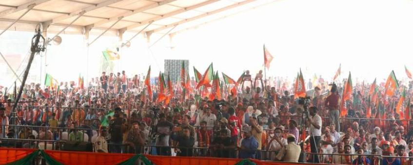 बिहार चुनाव : दूसरे चरण के लिए योगी, राजनाथ, नीतीश, प्रियंका गाँधी की रैली आज