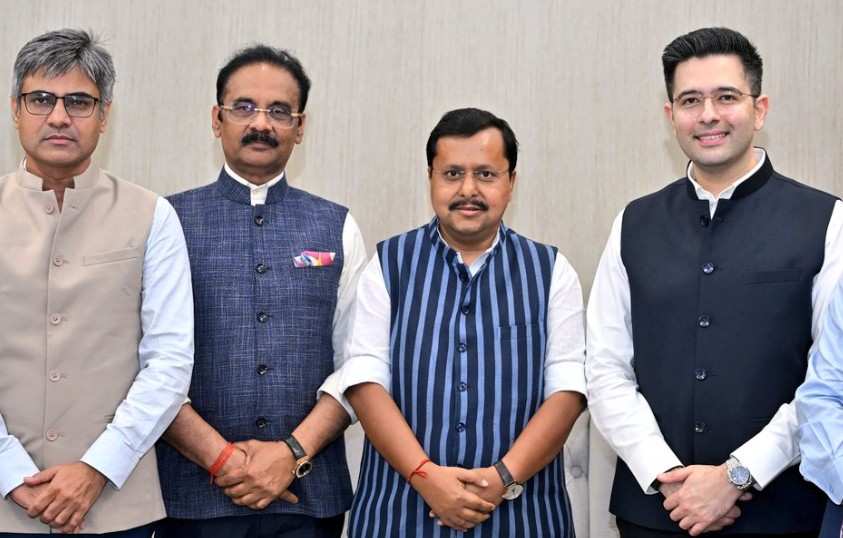 आम आदमी पार्टी को बड़ा झटका ,  AAP को छोड़कर राघव चड्ढा, संदीप पाठक और अशोक मित्तल बीजेपी में शामिल