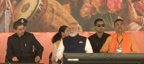 बंगाल में बीजेपी की सरकार , शुभेंदु अधिकारी ने CM शपथ की शपथ ली