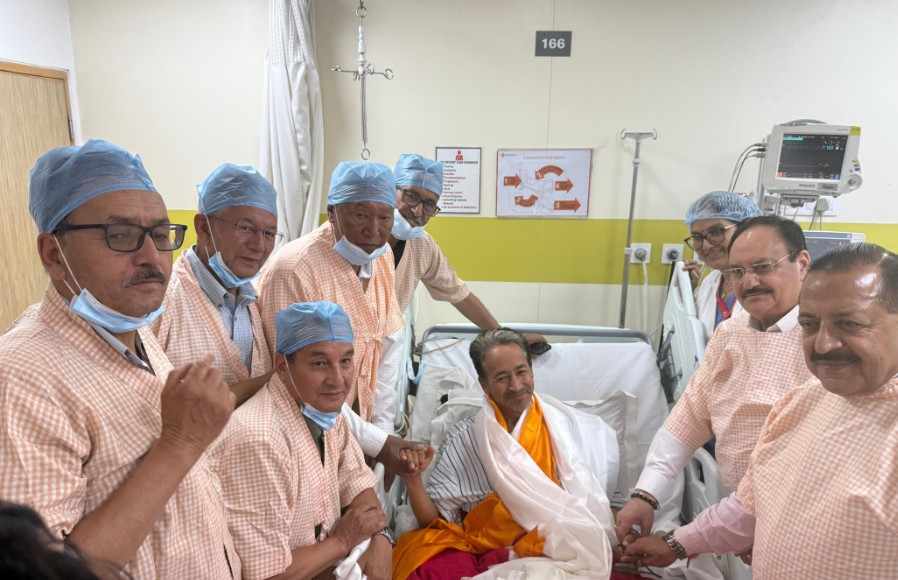 Sonam Wangchuk ends his fast after 26 days
