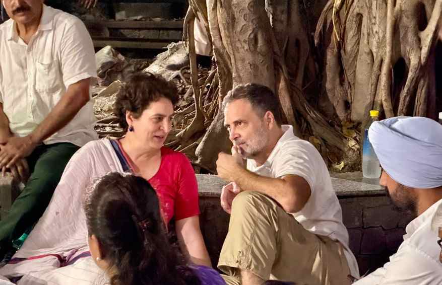 Rahul and Priyanka Gandhi have been detained
